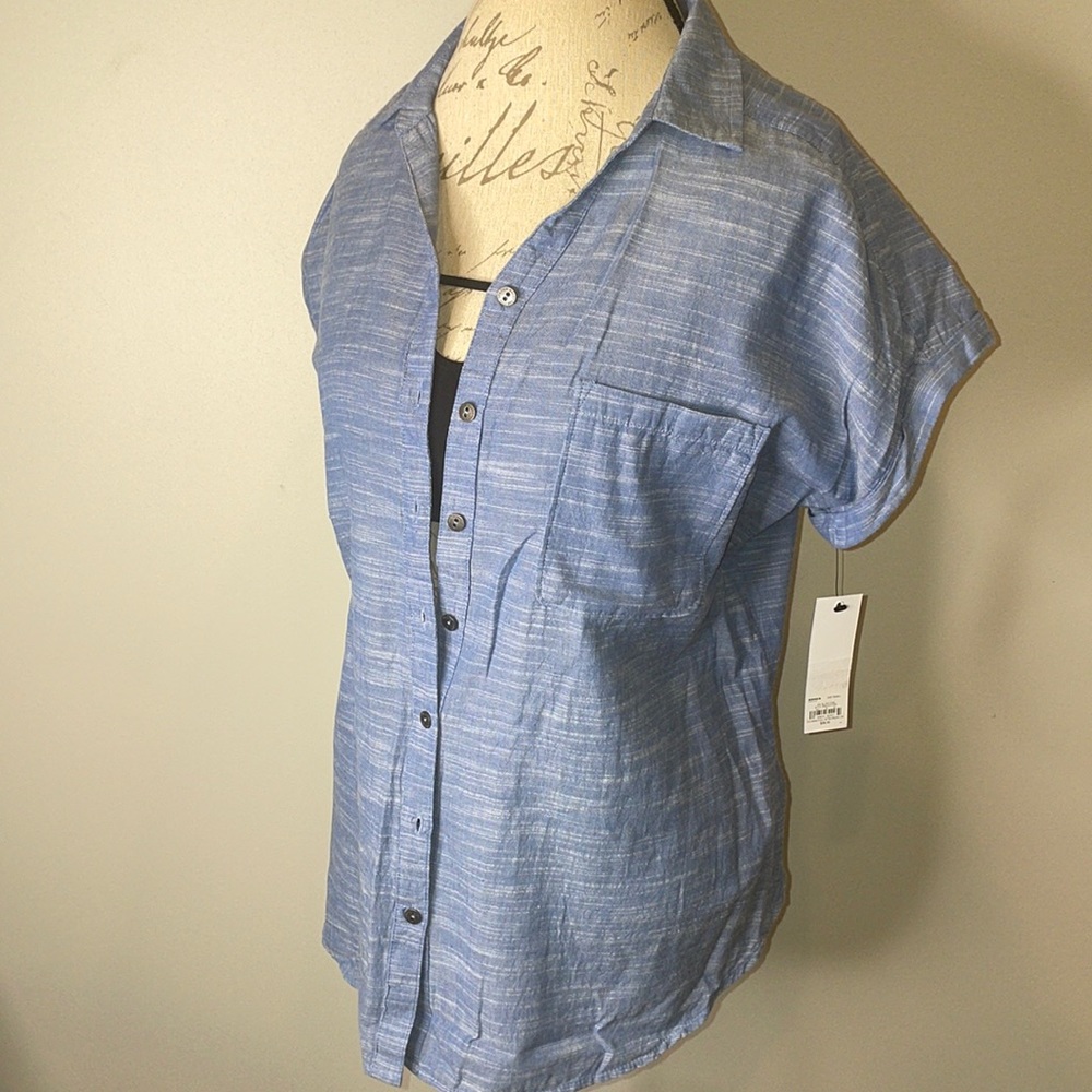 Sonoma shortshirt sleeve button up Blue heathered